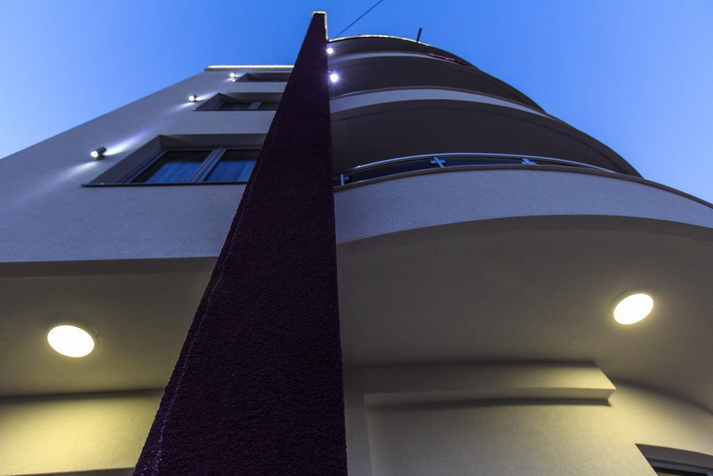 Hotel Edita Ulcinj Exterior photo