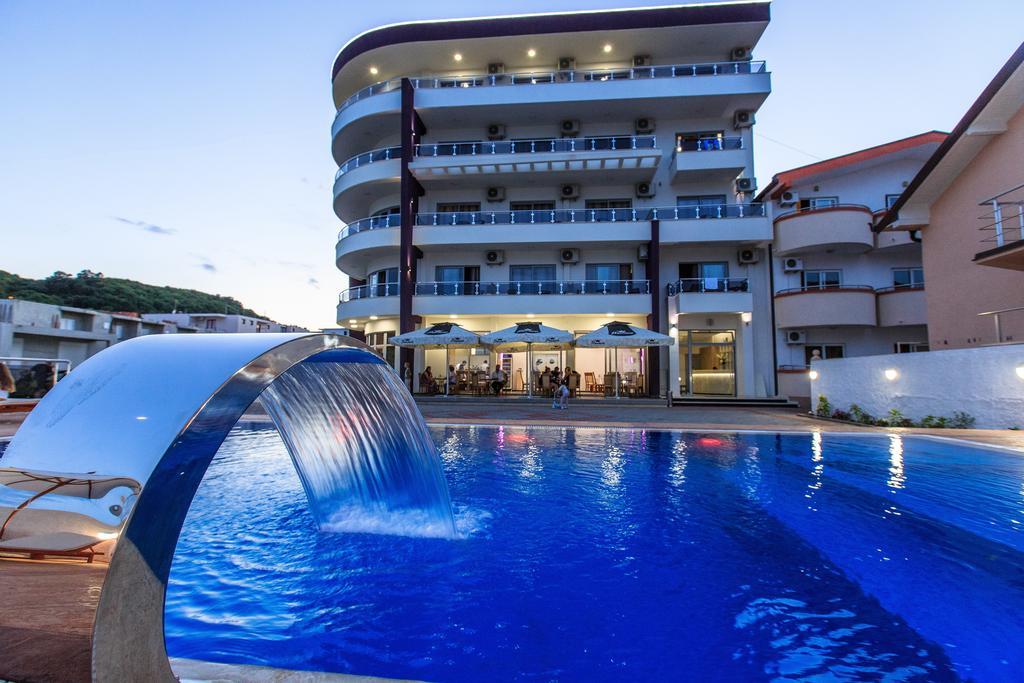 Hotel Edita Ulcinj Exterior photo