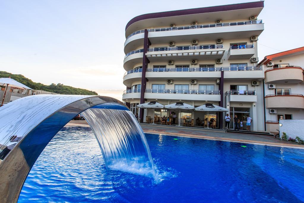 Hotel Edita Ulcinj Exterior photo